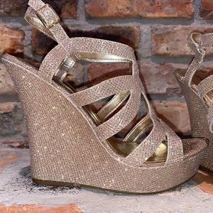 Unlisted Champagne Gold Wedges